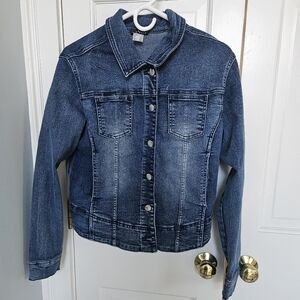 NWOT Venus jean jacket